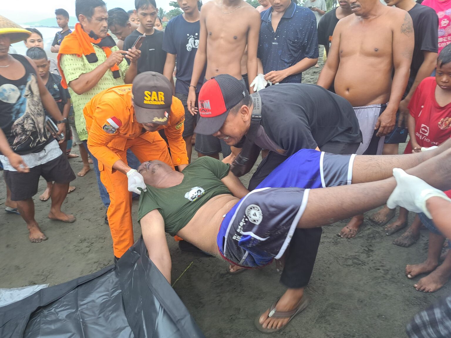 Terseret Ombak hingga 400m Pria asal Cipatuguran di Temukan Tewas