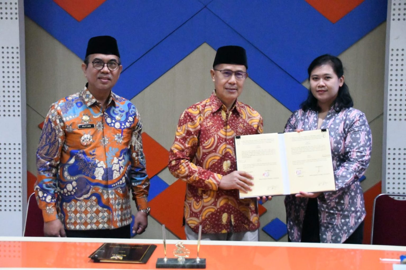 Kayong Utara dan Universitas Alma Ata Tandatangani MoU Kerjasama